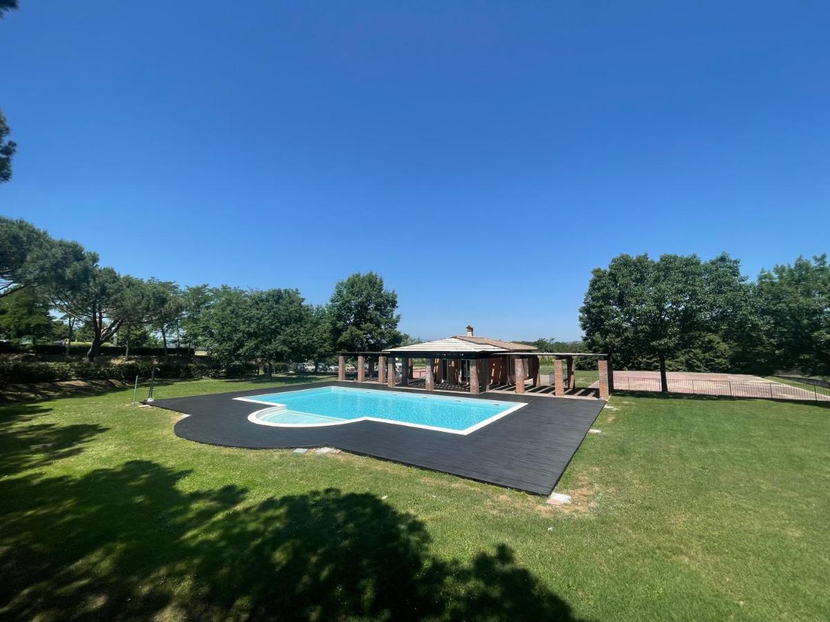 Casa Vacanza Villaggio Poggio Rosso Arezzo Eksteriør billede